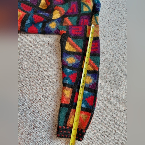 100% Peruvian baby alpaca wool Colorful Geometric Patterned Cardigan - Picture 11 of 12